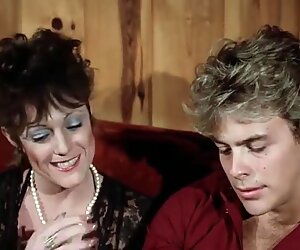 Fucking the Mom's Bestfriend