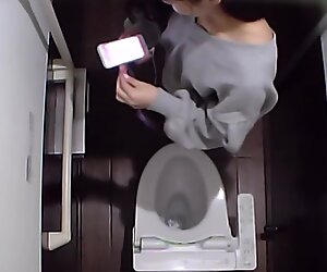 beautiful school girl in toilet2